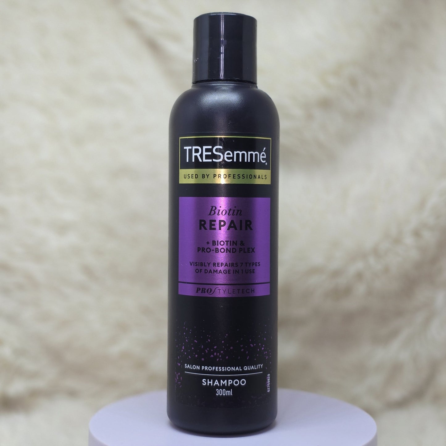 TRESemmé Biotin Repair Bond Plex Shampoo 300ml