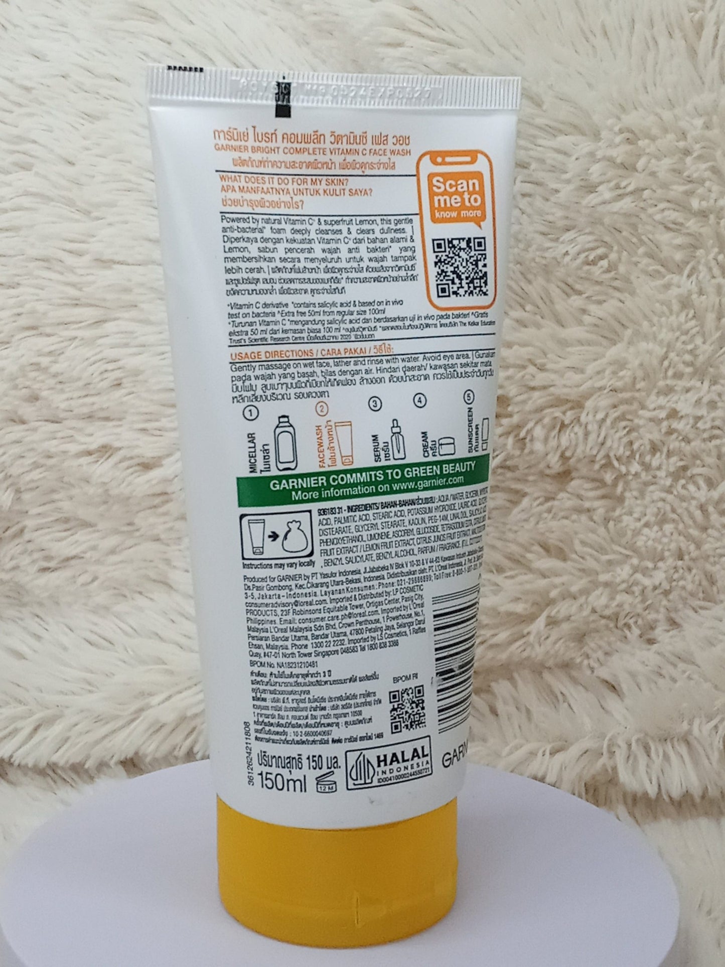 Garnier Bright Complete Vitamin C Face Wash 100ml