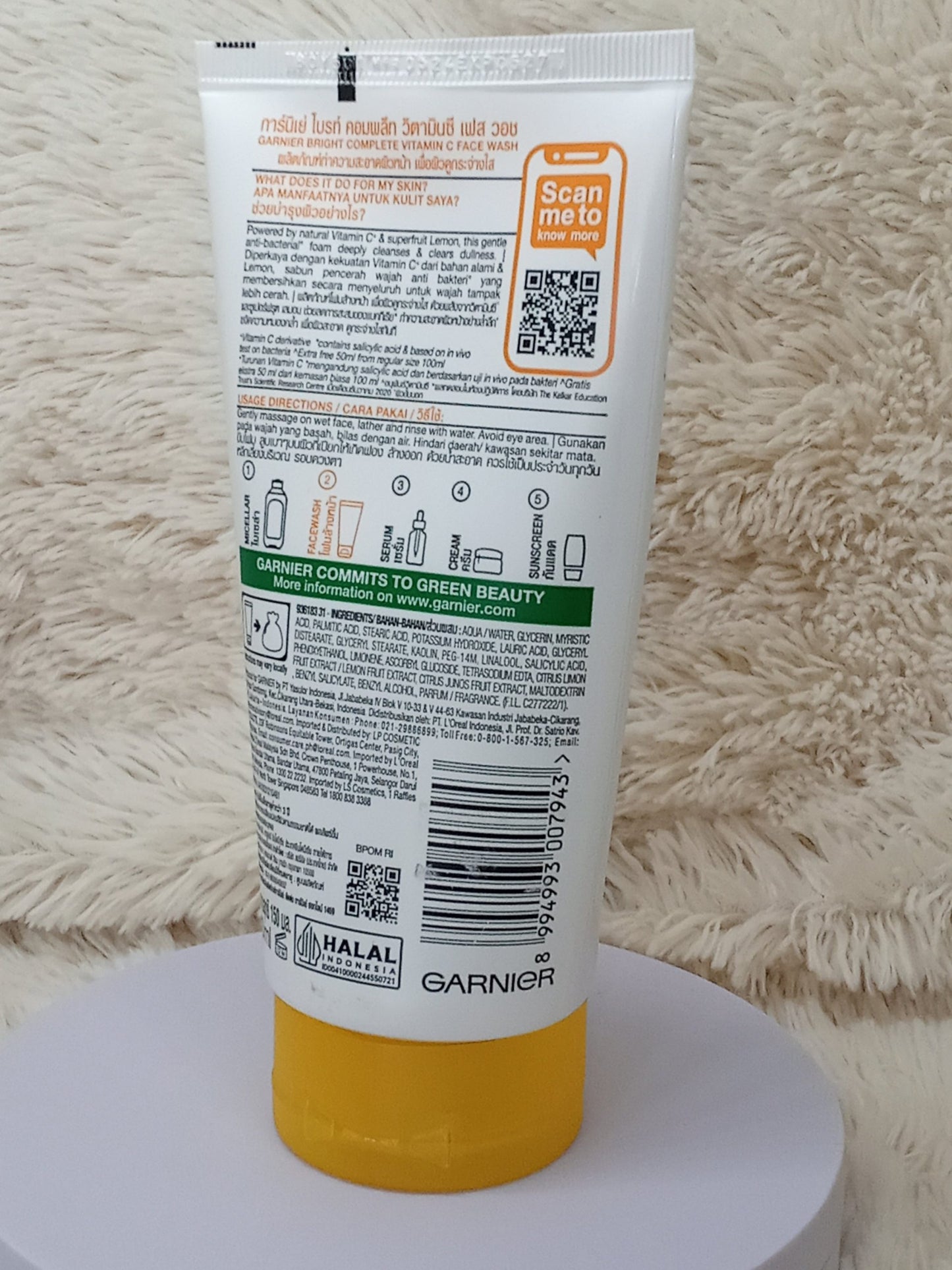 Garnier Bright Complete Vitamin C Face Wash 100ml