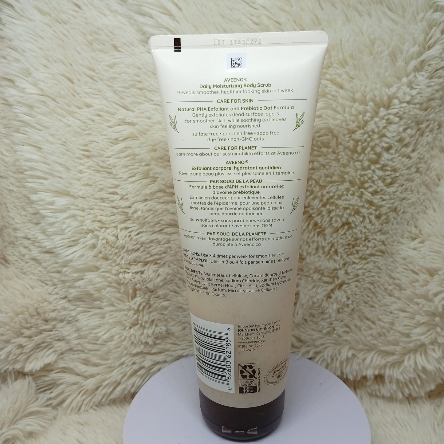 Aveeno Daily Moisturizing Body Scrub 227g