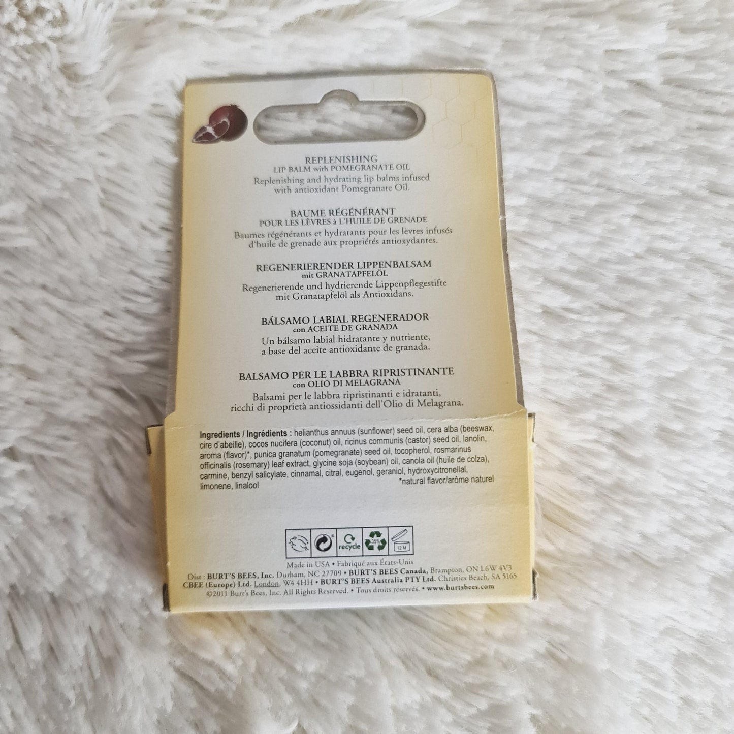 Burt’s Bees Moisturizing Lip Balm – Pomegranate (2 Tubes)