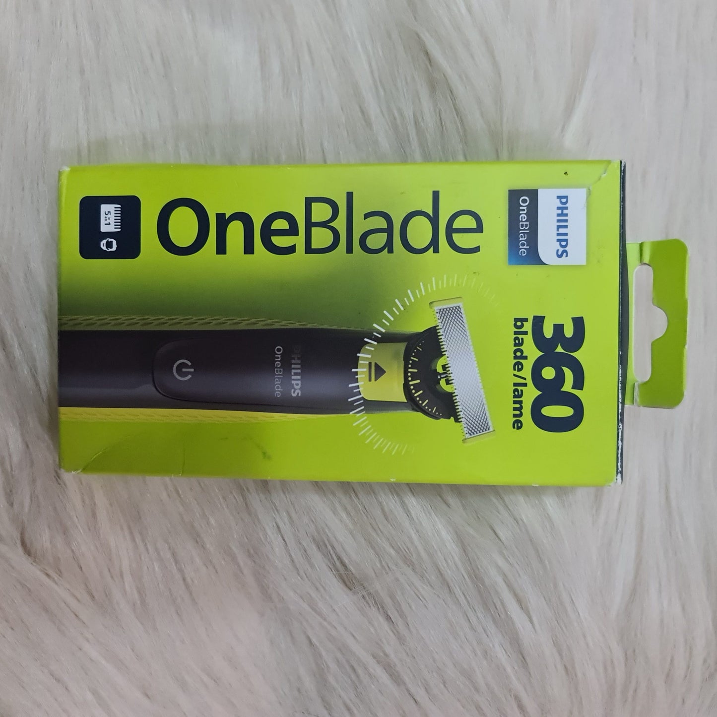 ( Discounted Product )Philips OneBlade Face Hybrid Trimmer &amp; Shaver