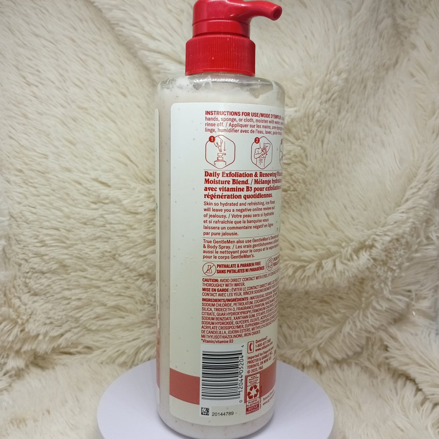 Old Spice Gentleman’s Blend Exfoliating Body Wash – Himalayan Sea Salt (532ml)