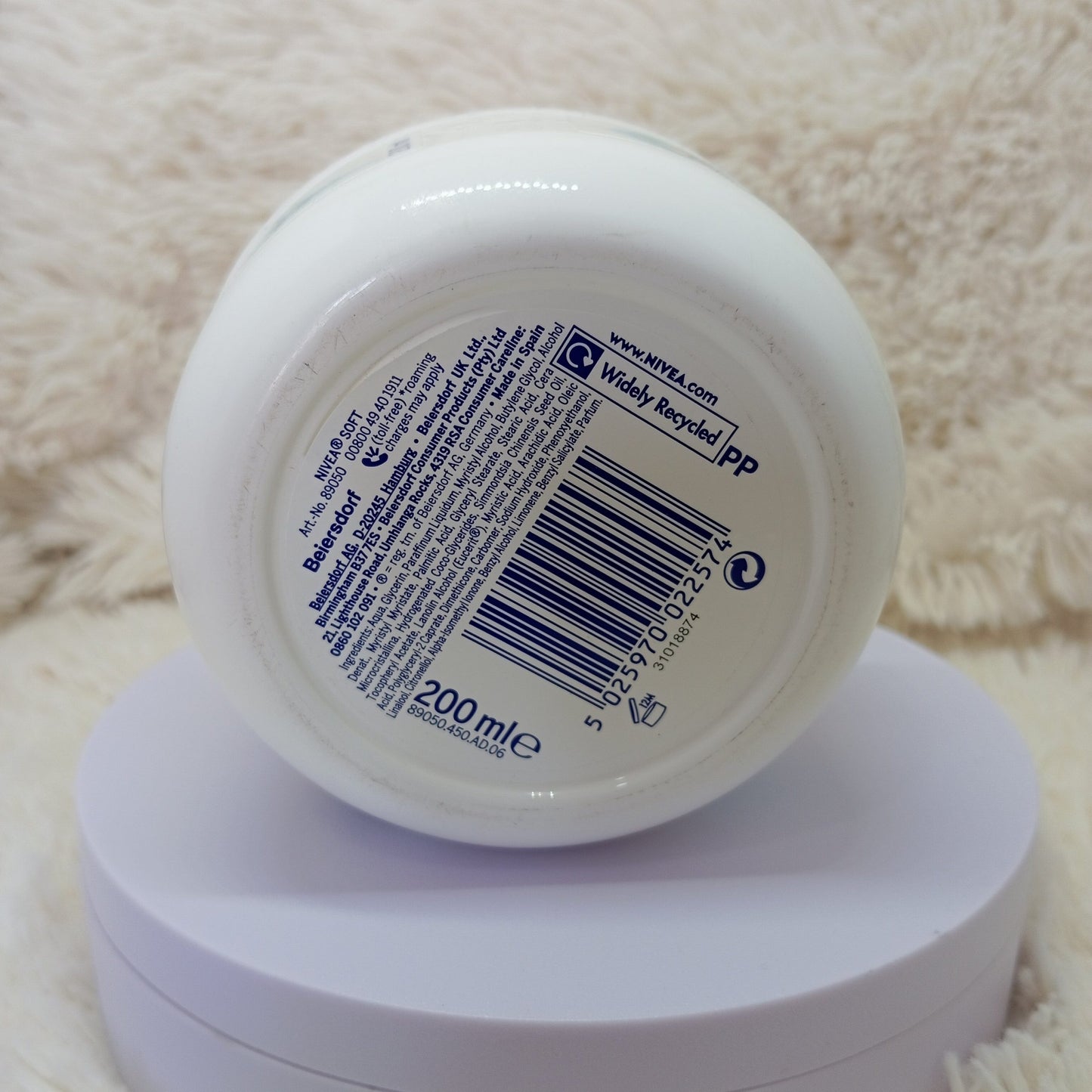 NIVEA Soft Refreshing Moisturizing Cream 200ml