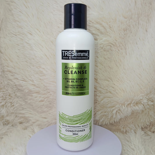 TRESemmé Replenish & Cleanse Conditioner 300ml
