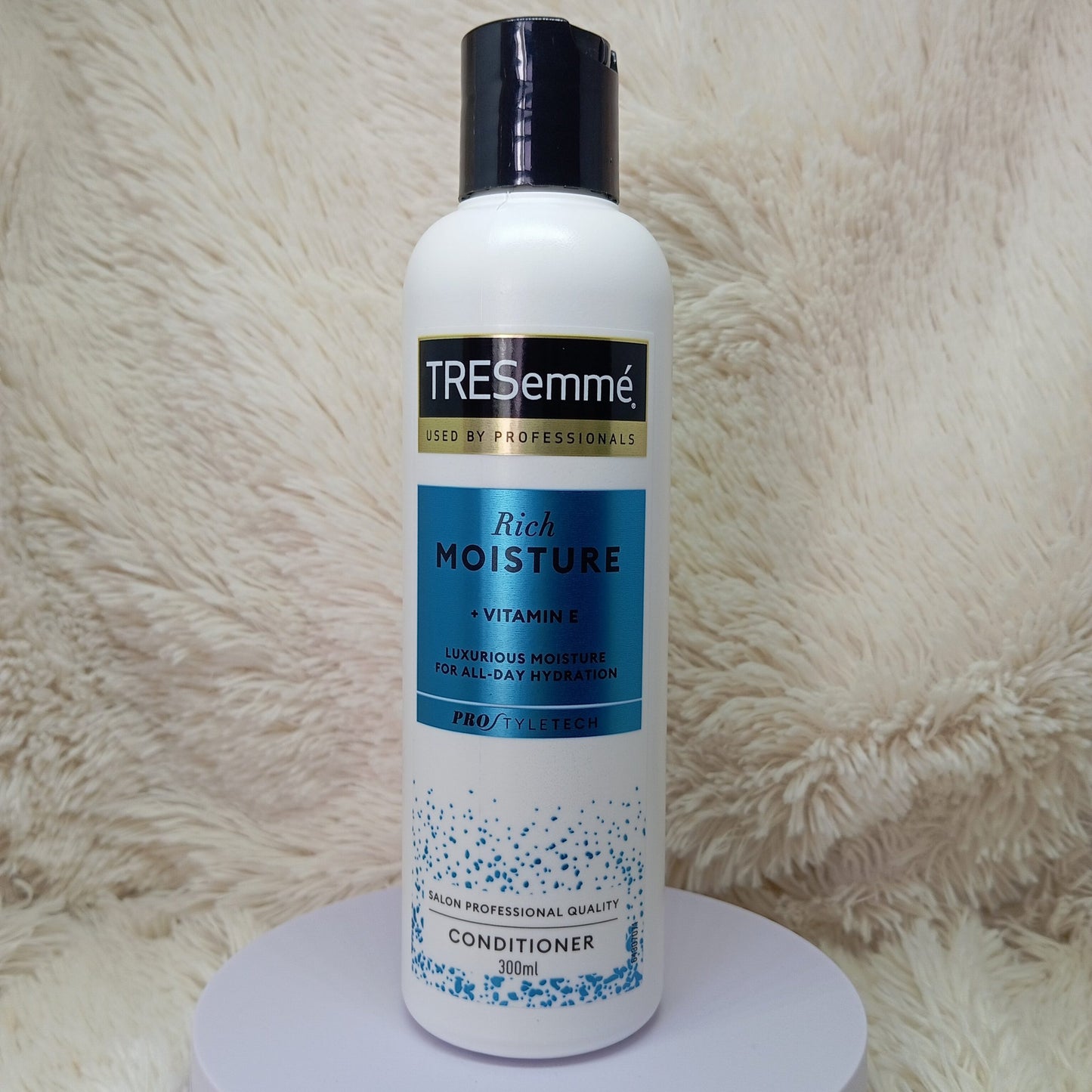 TRESemmé Rich Moisture Conditioner 300ml