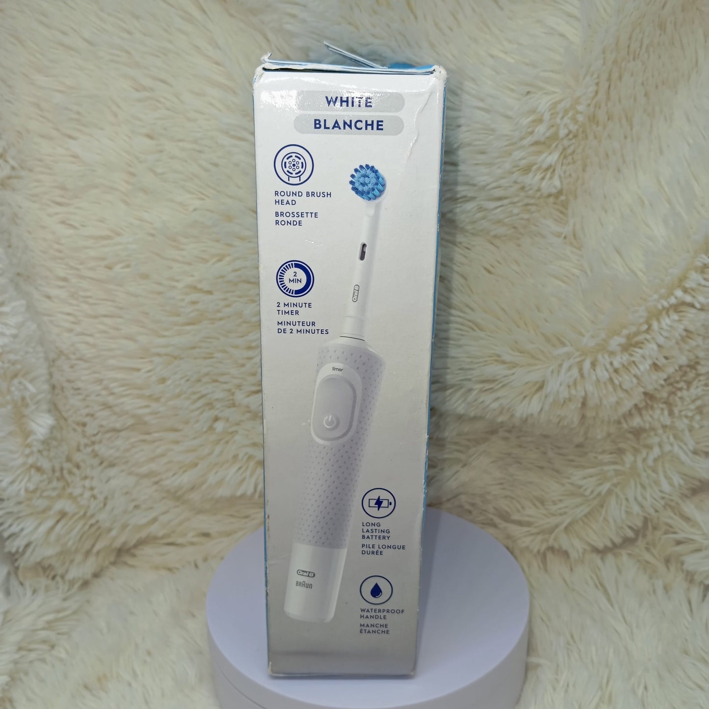 Oral-B Pro 300 Sensitive Clean Vitality Electric Toothbrush (Rechargeable, White)