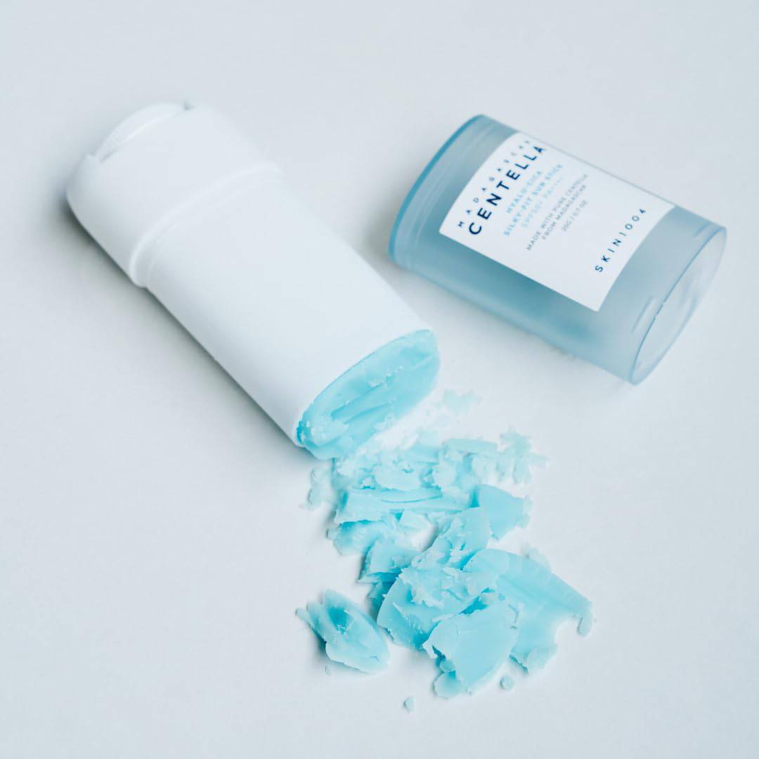 Skin1004 Madagascar Centella Hyalu Cica Silky Fit Sun Stick SPF50+ PA++++ (20g)