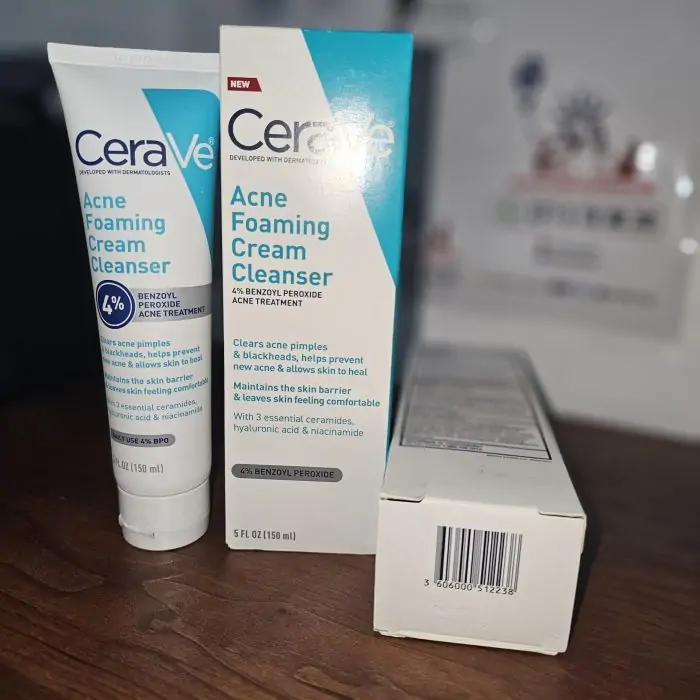 CeraVe Acne Foaming Cream Cleanser 5 Fl. Oz - Image 2