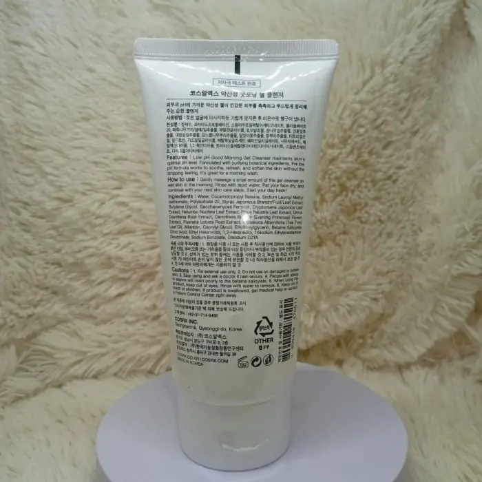 COSRX Low pH Good Morning Gel Cleanser - Image 9