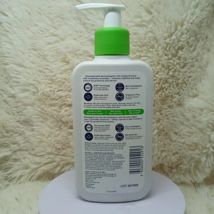 CeraVe Hydrating Cleanser for Normal to Dry Skin 237ml - Image 4