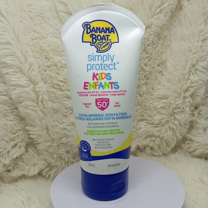 Banana Boat Simply Protect Kids Sunscreen Lotion SPF 50+ – 6 oz - Image 8