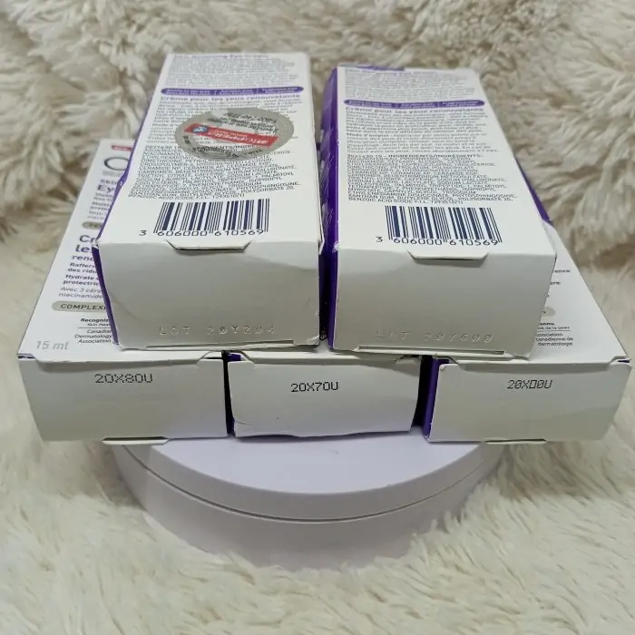 CeraVe Skin Renewing Eye Cream, Fragrance-Free 15 mL - Image 3