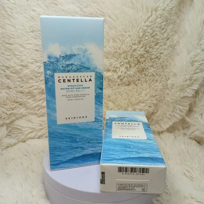 SKIN1004 Madagascar Centella Hyalu-Cica Water-Fit Sun Serum SPF50+ PA++++ (50ml) - Image 9