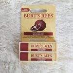 Burt's Bees Moisturizing Lip Balm - Pomegranate (2 Tubes) - Image 4