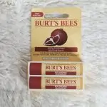 Burt's Bees Moisturizing Lip Balm - Pomegranate (2 Tubes) - Image 4