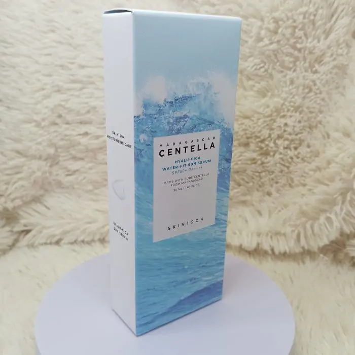 SKIN1004 Madagascar Centella Hyalu-Cica Water-Fit Sun Serum SPF50+ PA++++ (50ml) - Image 7