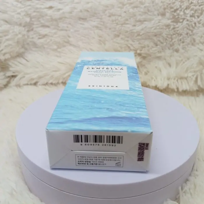 SKIN1004 Madagascar Centella Hyalu-Cica Water-Fit Sun Serum SPF50+ PA++++ (50ml) - Image 6