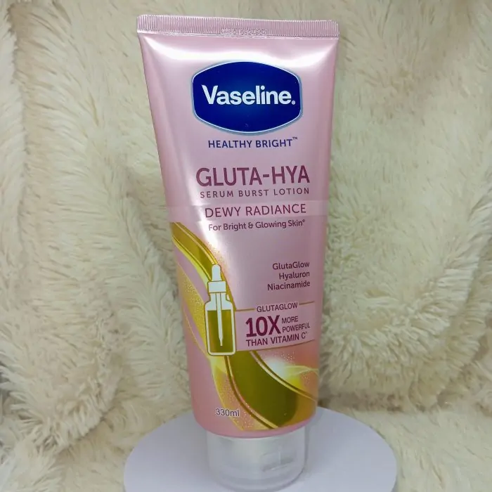 Vaseline Gluta-Hya Serum Burst Lotion Dewy Radiance 330ml - Image 4