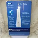 Oral-B Water Flosser Advanced, Portable Oral Irrigator Handle with 2 Nozzles, White - Image 9