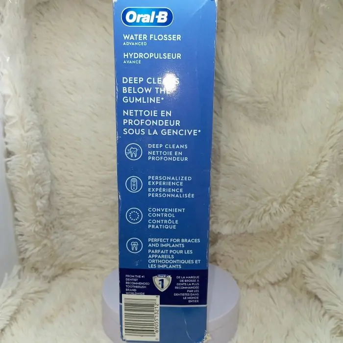 Oral-B Water Flosser Advanced, Portable Oral Irrigator Handle with 2 Nozzles, White - Image 8