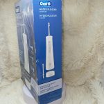Oral-B Water Flosser Advanced, Portable Oral Irrigator Handle with 2 Nozzles, White - Image 10