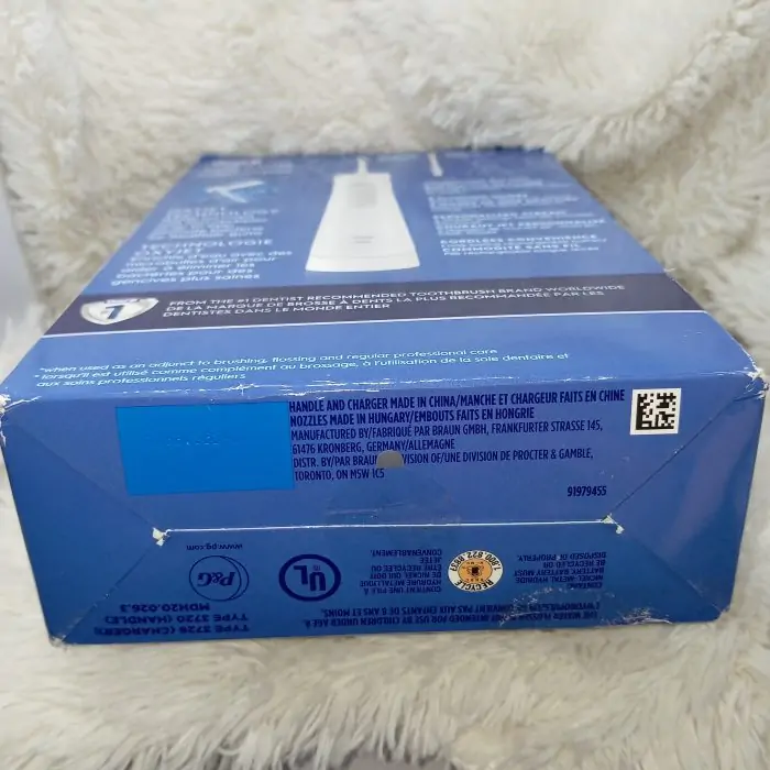 Oral-B Water Flosser Advanced, Portable Oral Irrigator Handle with 2 Nozzles, White - Image 12