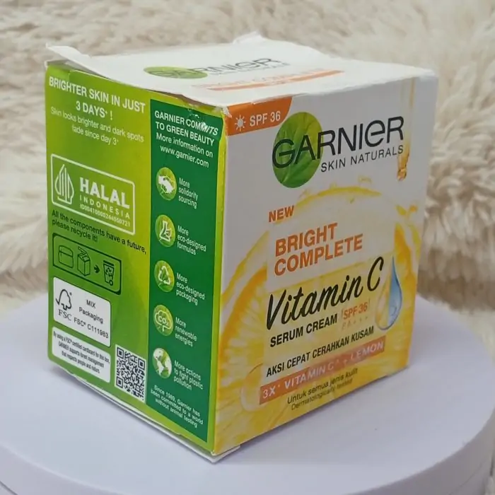 Garnier Bright Complete Vitamin C Serum Cream 50ml (Packaging May Vary ) - Image 9