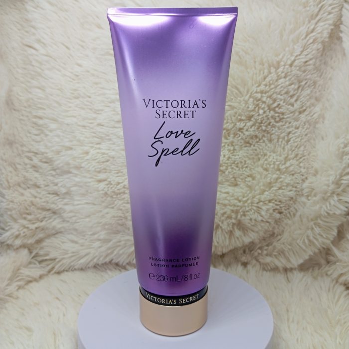 Victoria's Secret Love Spell  Fragrance Body Lotion 236ml - Image 3