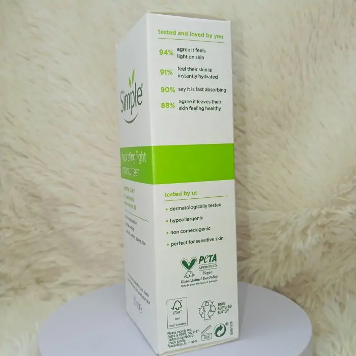 Simple Hydrating Light Moisturiser 125 ml - Image 6