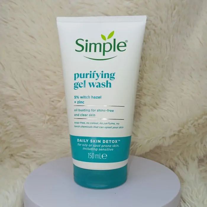 Simple Daily Skin Detox Purifying Face Wash 150ml - Image 6
