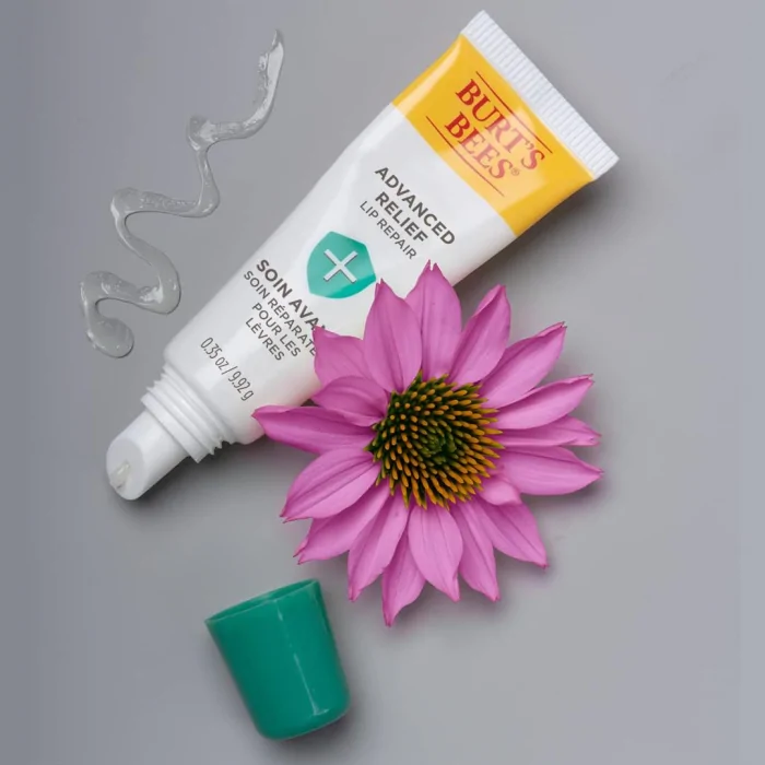 Burt’s Bees® Advanced Lip Relief with Shea Butter and Echinacea, 100% Natural Origin, 9.92 g - Image 3