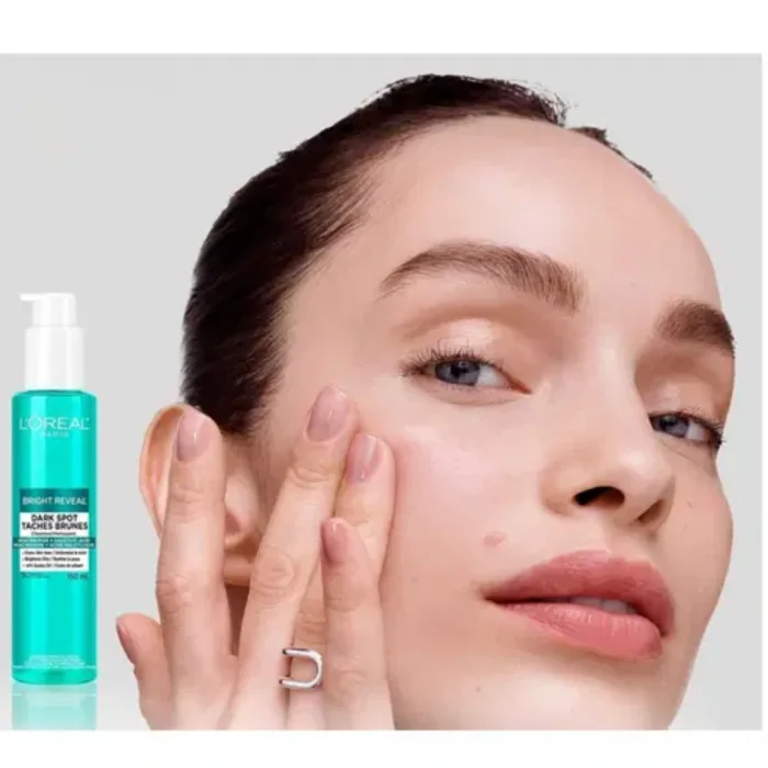 L'Oréal Paris Bright Reveal Dark Spot Taches Brunes Cleanser – 150ml - Image 3