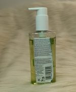( Discounted Product ) Neutrogena Oil Balancing Facial Wash With Lime And Aloe Vera 200ml ( Packaging May Vary ) - Image 5