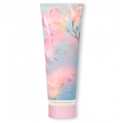 Victoria’s Secret Velvet Petals Fragrance Body Lotion 236ml